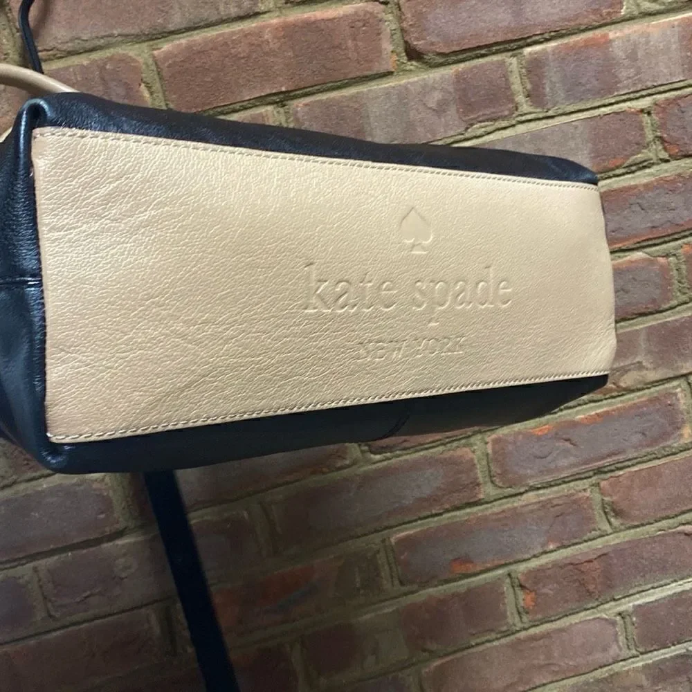 Kate Spade Black & Taupe Leather Elena Shoulder Bag & Wallet/Wristlet